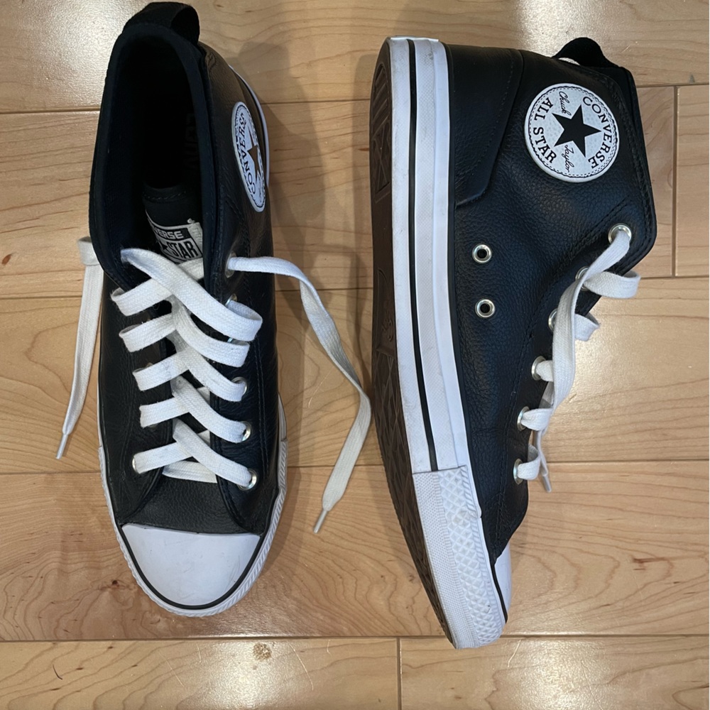 Converse Chuck Taylor All Star Syde Street Mid leather black size 8.5